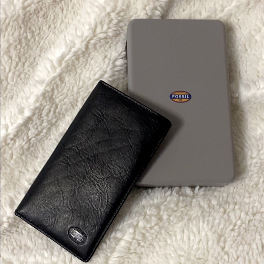 Fossil Men's tall Leather Checkbook Wallet